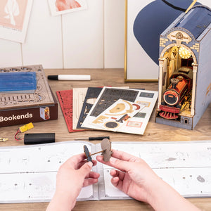 Back To The Future III (Jules Verne Time Train) Station Scene - DIY Book Nook Kit