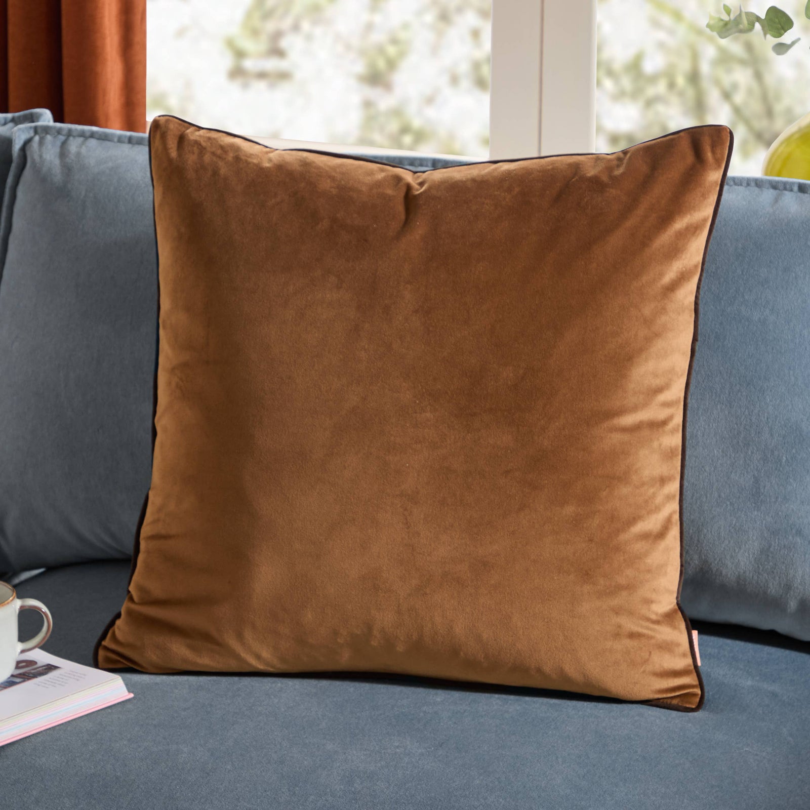 Meridian Velvet Cushion Caramel/Chocolate
