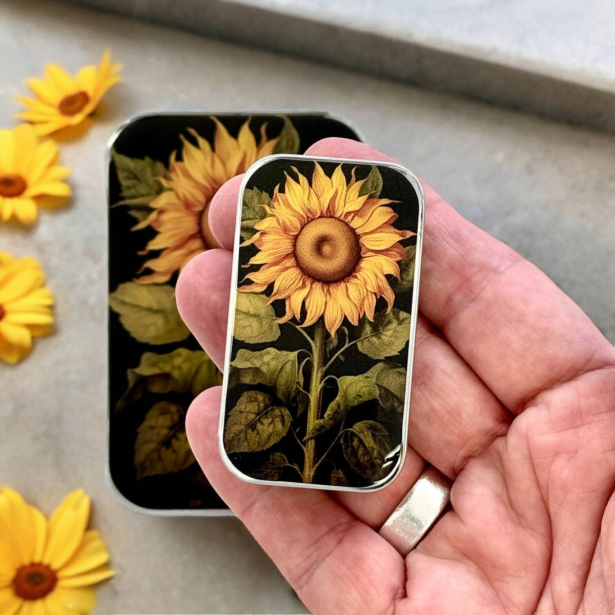 Beautiful Sunflower Notions Tin