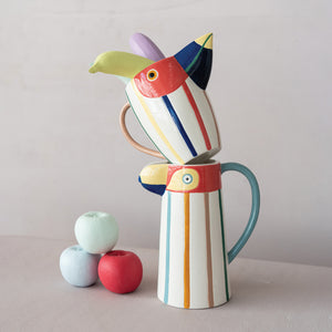 Parrot Pitcher